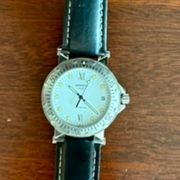 Movado VIZIO Swiss Mens Watch, 37mm, New Service, Original Strap-Excellent! - Picture 7 of 12